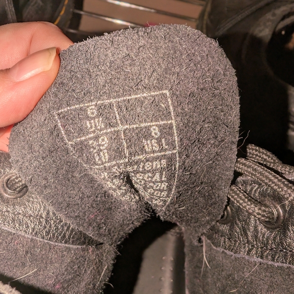 Doc Marten's combat style boots - Picture 6 of 6